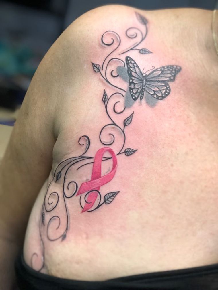 Brustkrebstattootag 2019, Tätowiererin: Mandy Reisig, ill-legal Tattoo, Frankfurt